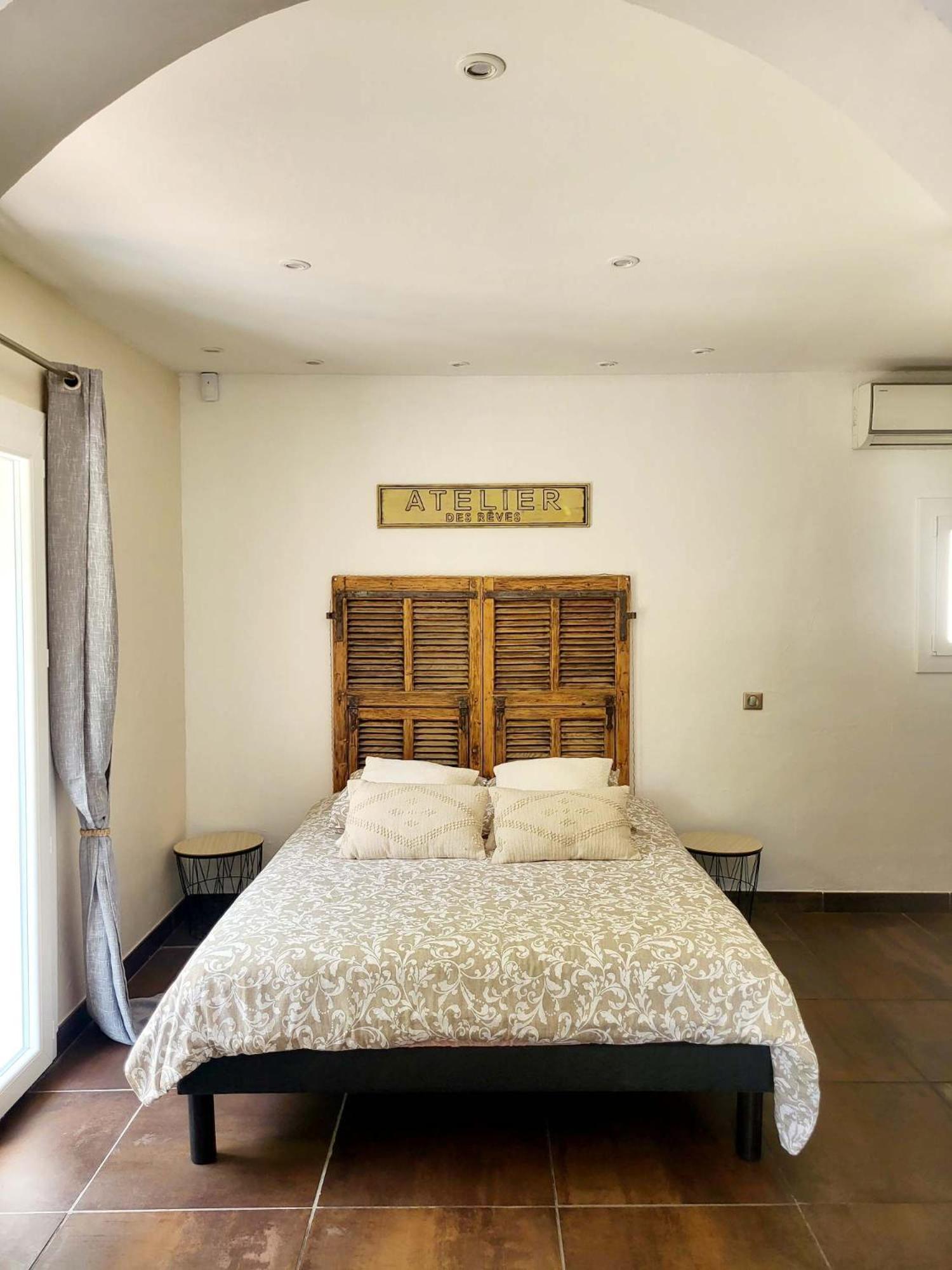 Lou Mas Del Ranc Bed & Breakfast Roquesteron Exterior photo