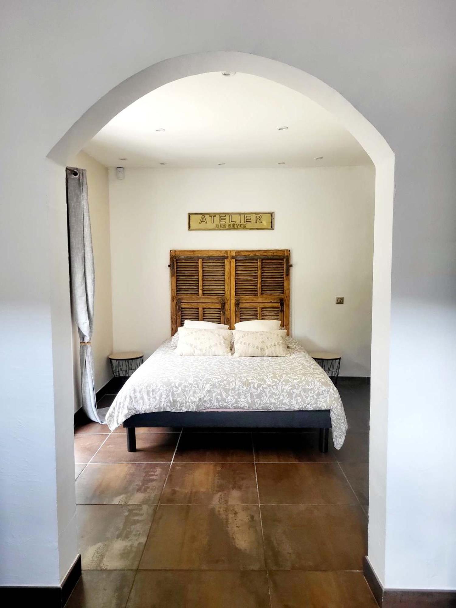 Lou Mas Del Ranc Bed & Breakfast Roquesteron Exterior photo
